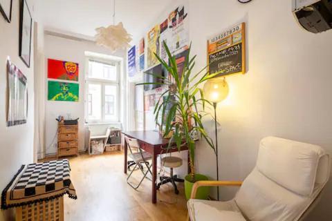 Fro-Media - Streetside Room 2 - Community Space Вена Экстерьер фото